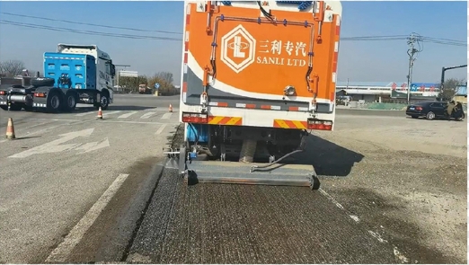 干湿两用多功能清扫车